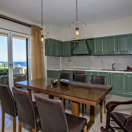 Lucia's Luxury House In Agios Sostis *
